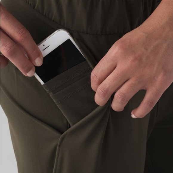 Lululemon On The Fly Pant *28" Dark Olive Sz 2 (First Release) OG - Picture 3 of 8